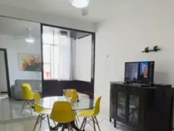 Apartamento Pituba 2/4 com varanda vista mar nascente