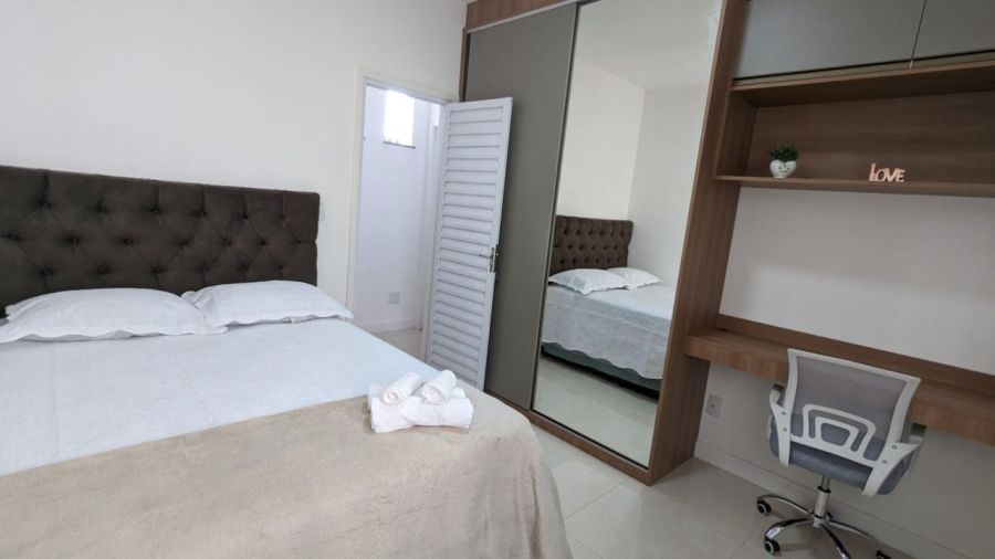 Casa Cond 5/4 e 4 su�tes Jockey Club Lauro de Freitas 